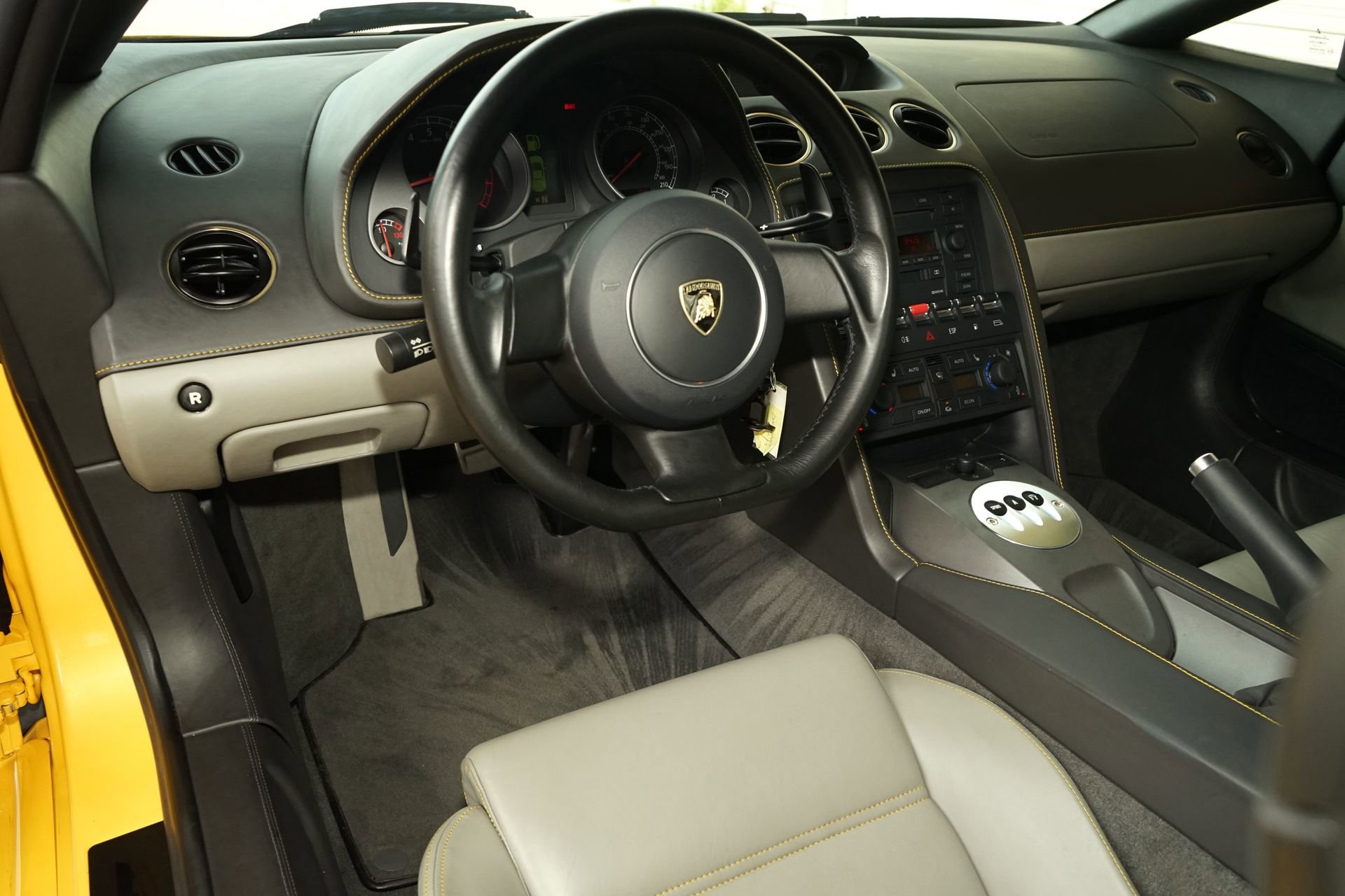 Used 2005 Lamborghini Gallardo AWD/4WD image 9