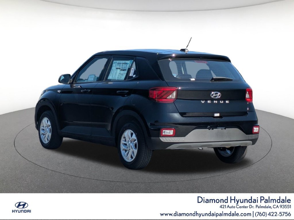 New 2026 Hyundai Venue SE FWD image 4