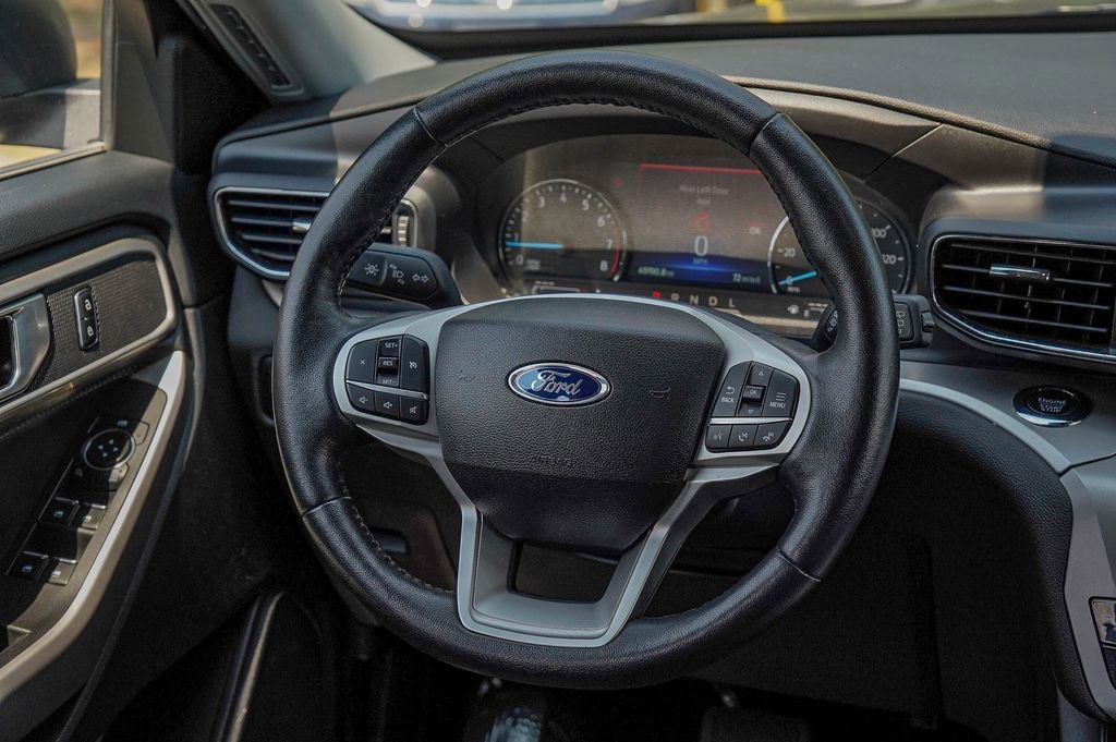Used 2023 Ford Explorer XLT w/ Equipment Group 202A image 36