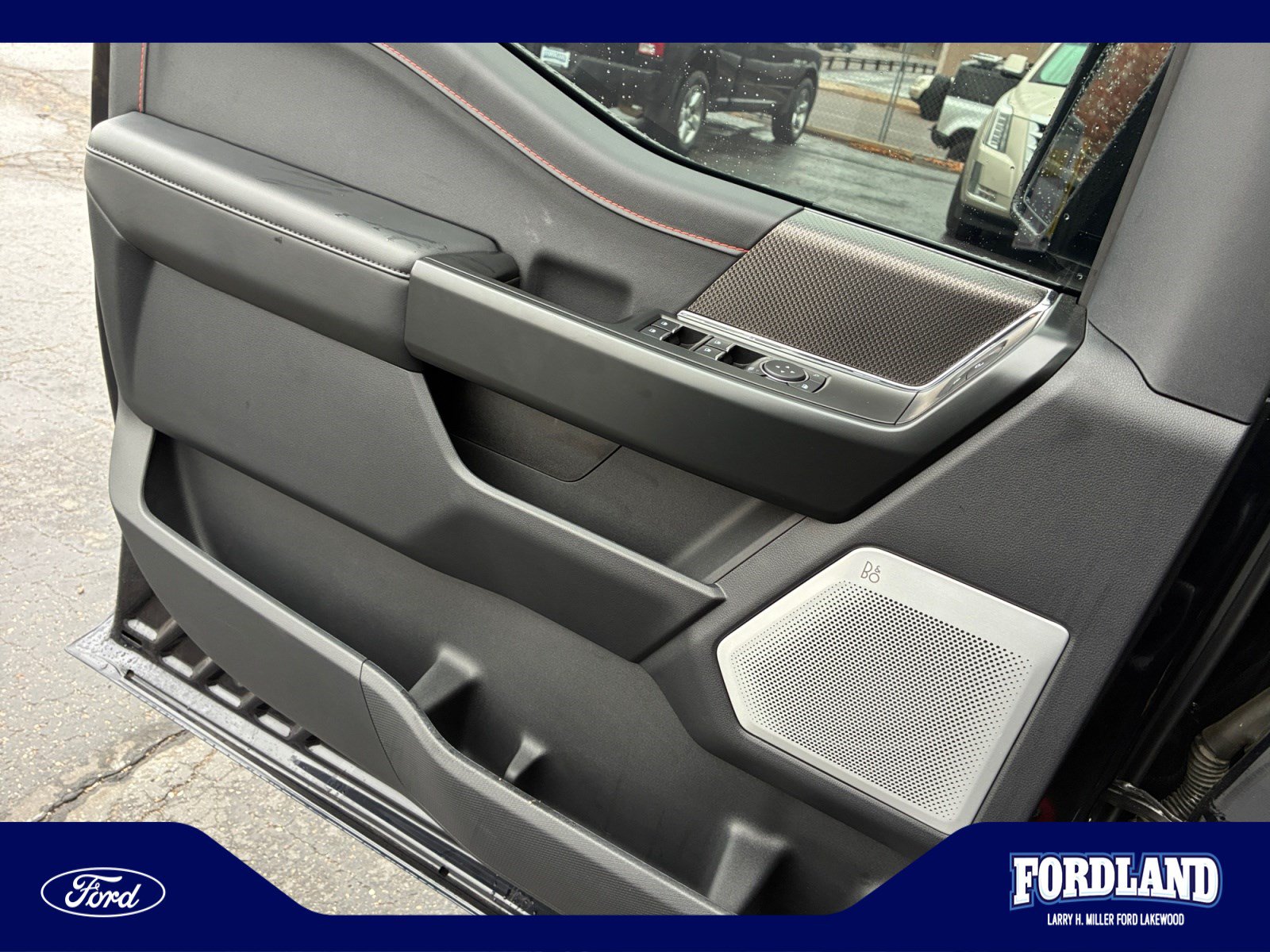 Used 2025 Ford F150 Raptor AWD/4WD image 13