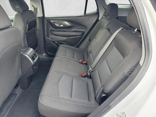 Used 2024 GMC Terrain SLE AWD/4WD image 17