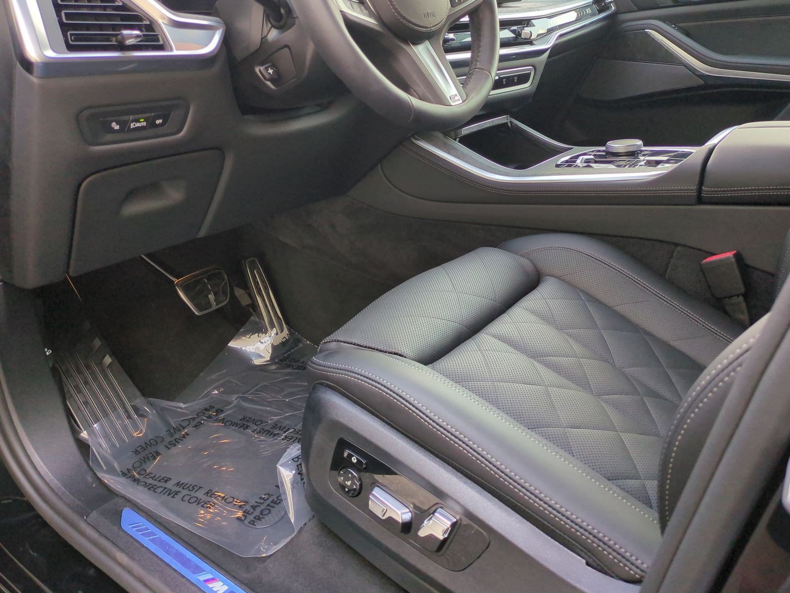 Used 2026 BMW X5 sDrive40i w/ M Sport Package RWD image 17
