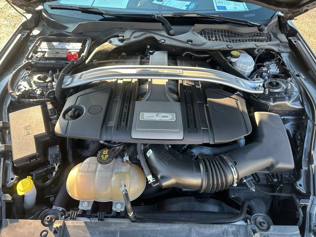 Used 2018 Ford Mustang GT Premium RWD image 18