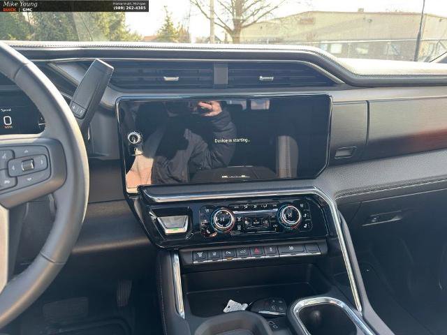 New 2026 GMC Sierra 3500 Denali w/ Denali Reserve Package image 23