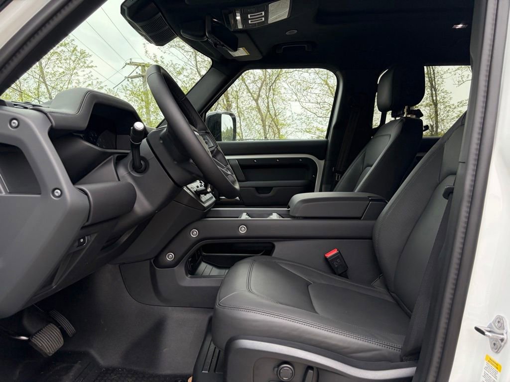 New 2026 Land Rover Defender 110 X-Dynamic SE AWD/4WD image 10