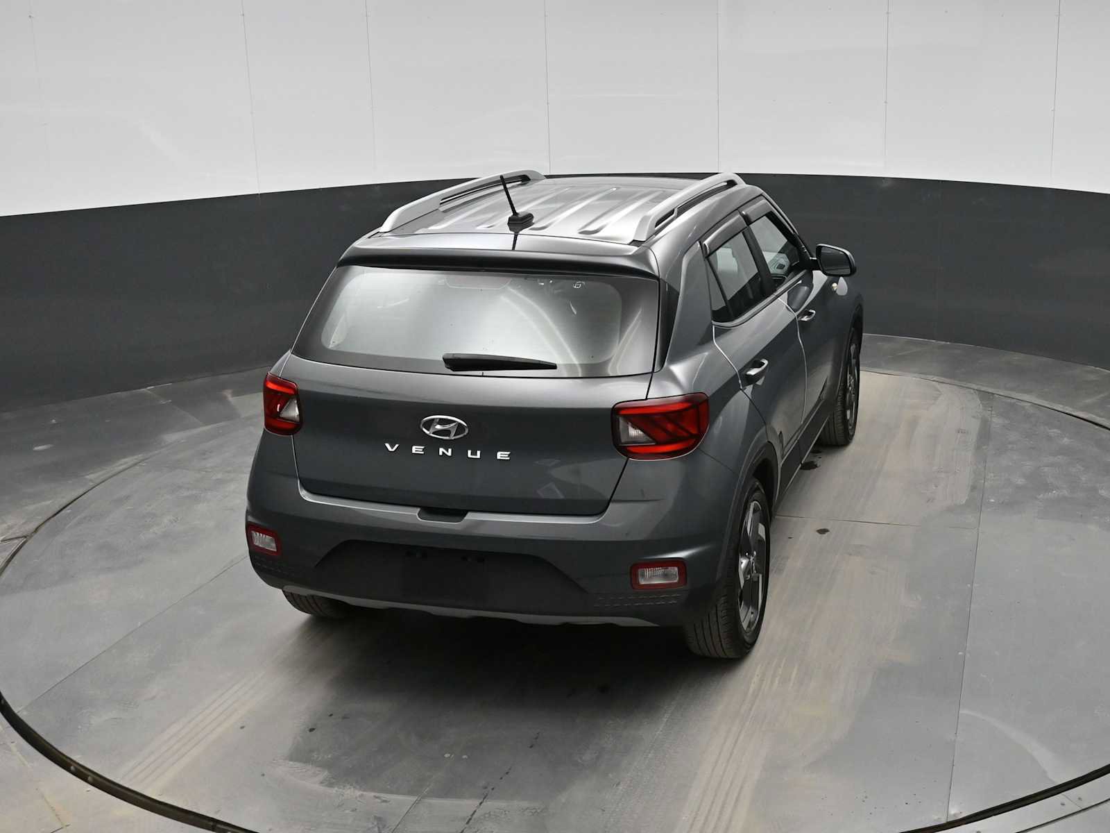 Certified 2024 Hyundai Venue SEL image 27