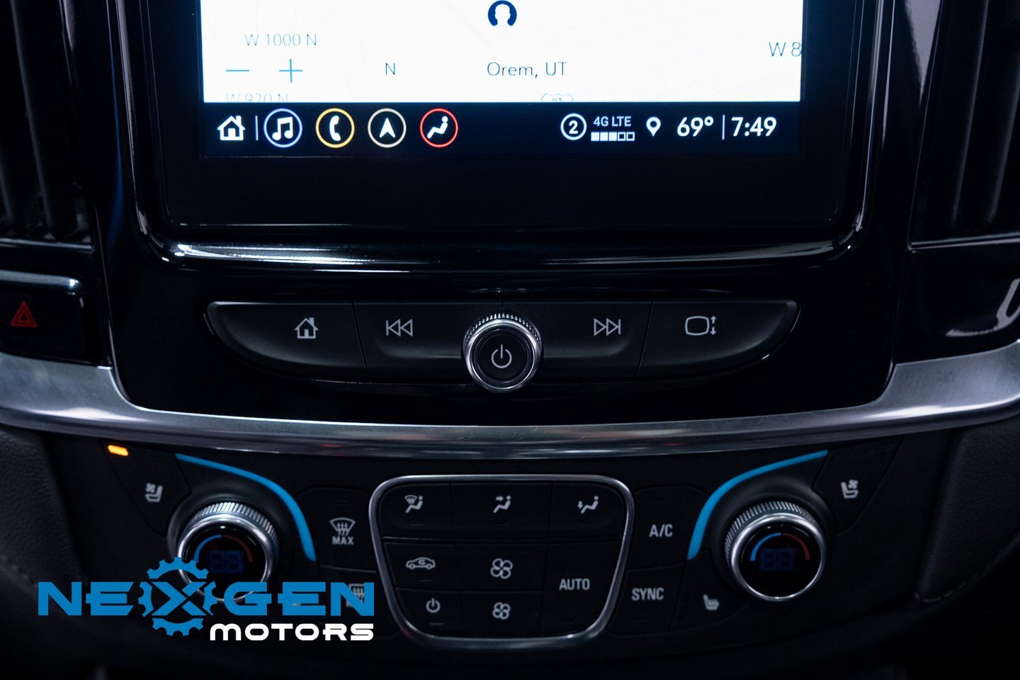 Used 2023 Chevrolet Traverse High Country image 12