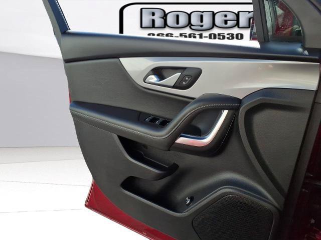 Used 2025 Chevrolet Blazer LT w/ Convenience Package FWD image 19
