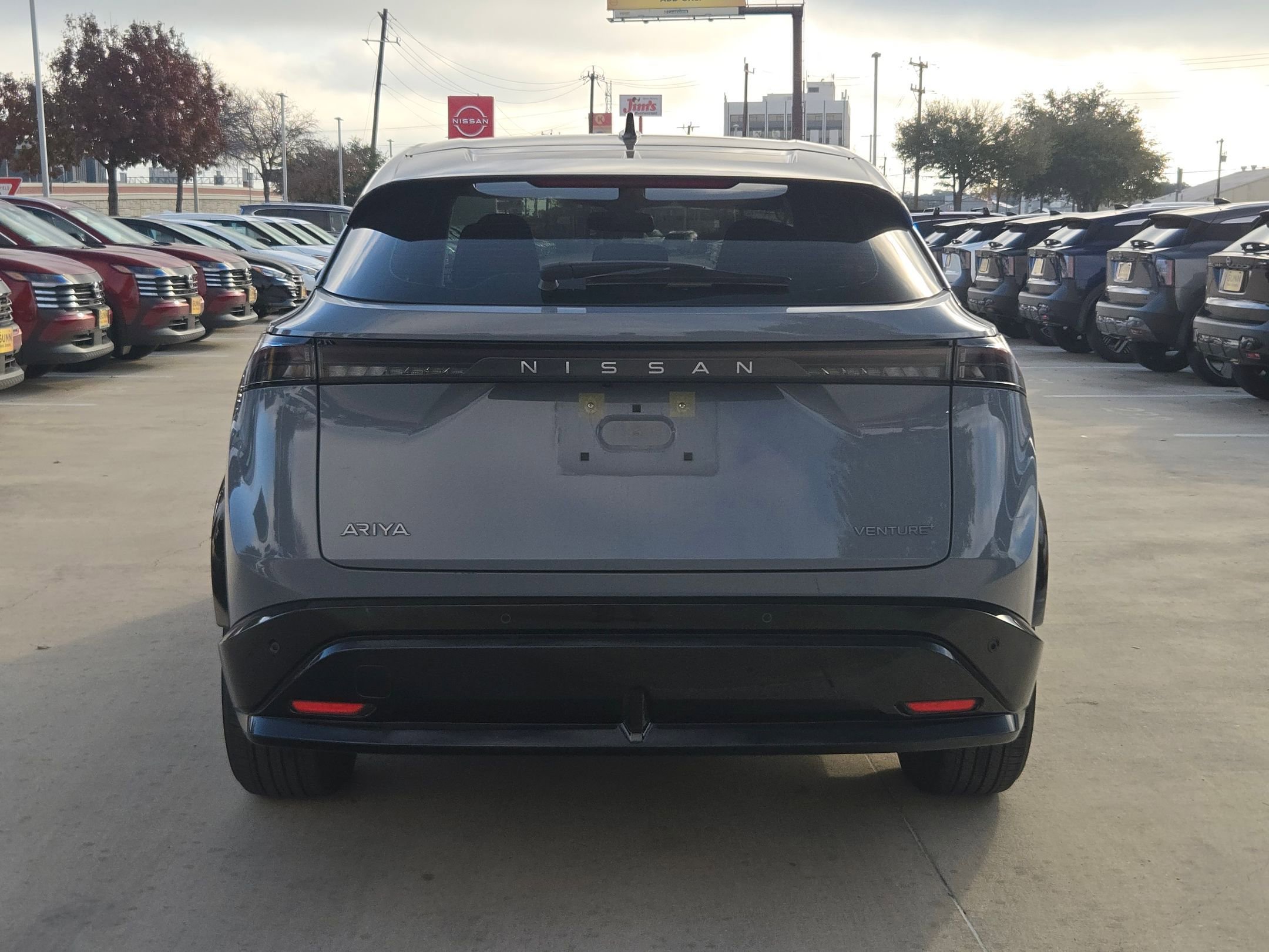 Certified 2023 Nissan Ariya FWD image 4