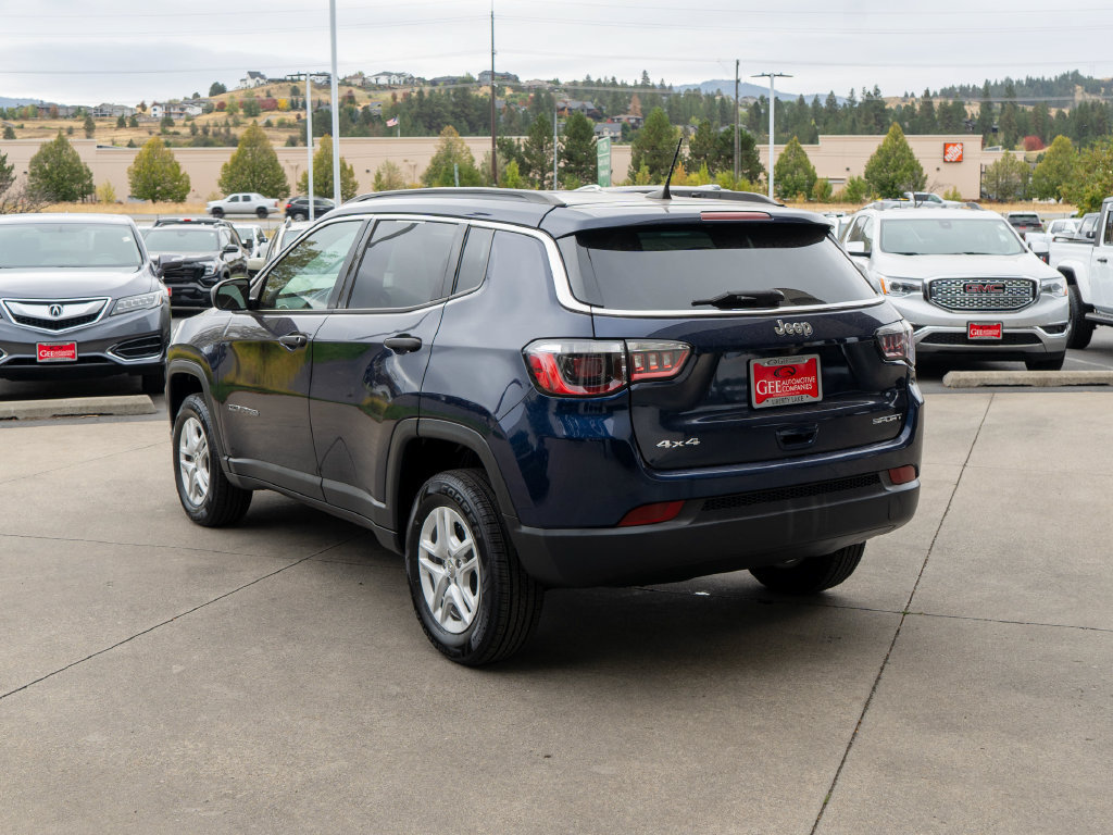 Used 2021 Jeep Compass Sport w/ Cold Weather Group AWD/4WD image 5
