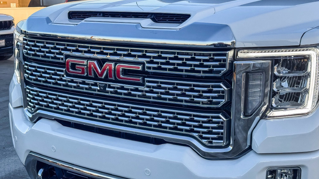 Used 2022 GMC Sierra 2500 Denali w/ Technology Package AWD/4WD image 6