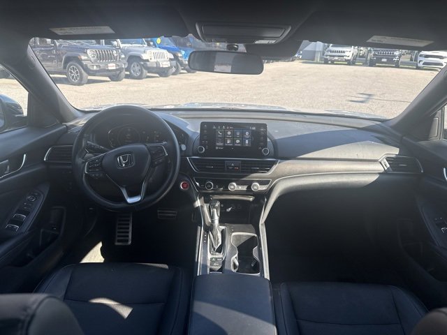 Used 2022 Honda Accord Sport image 3