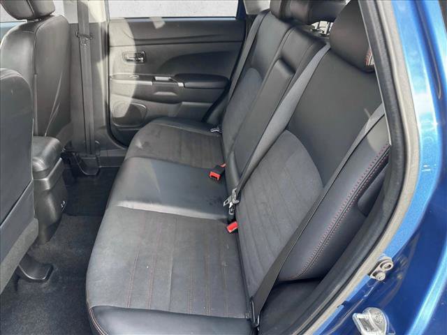 Used 2024 Mitsubishi Outlander Sport SE image 17