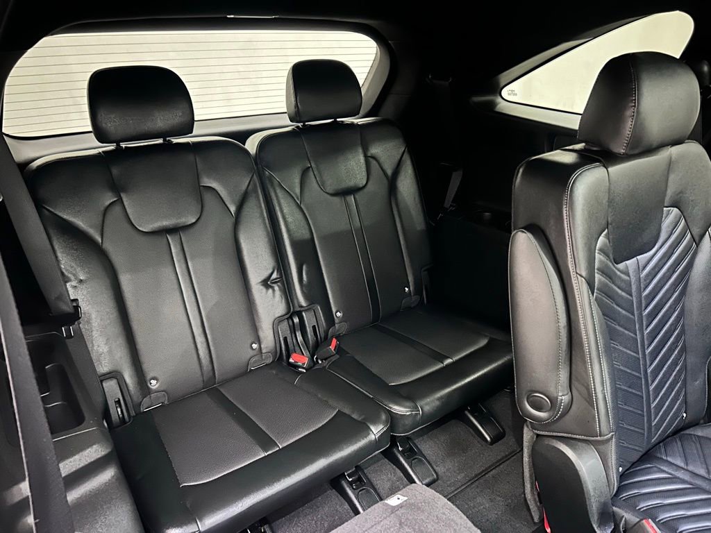 Used 2024 Kia Sorento SX Prestige image 16