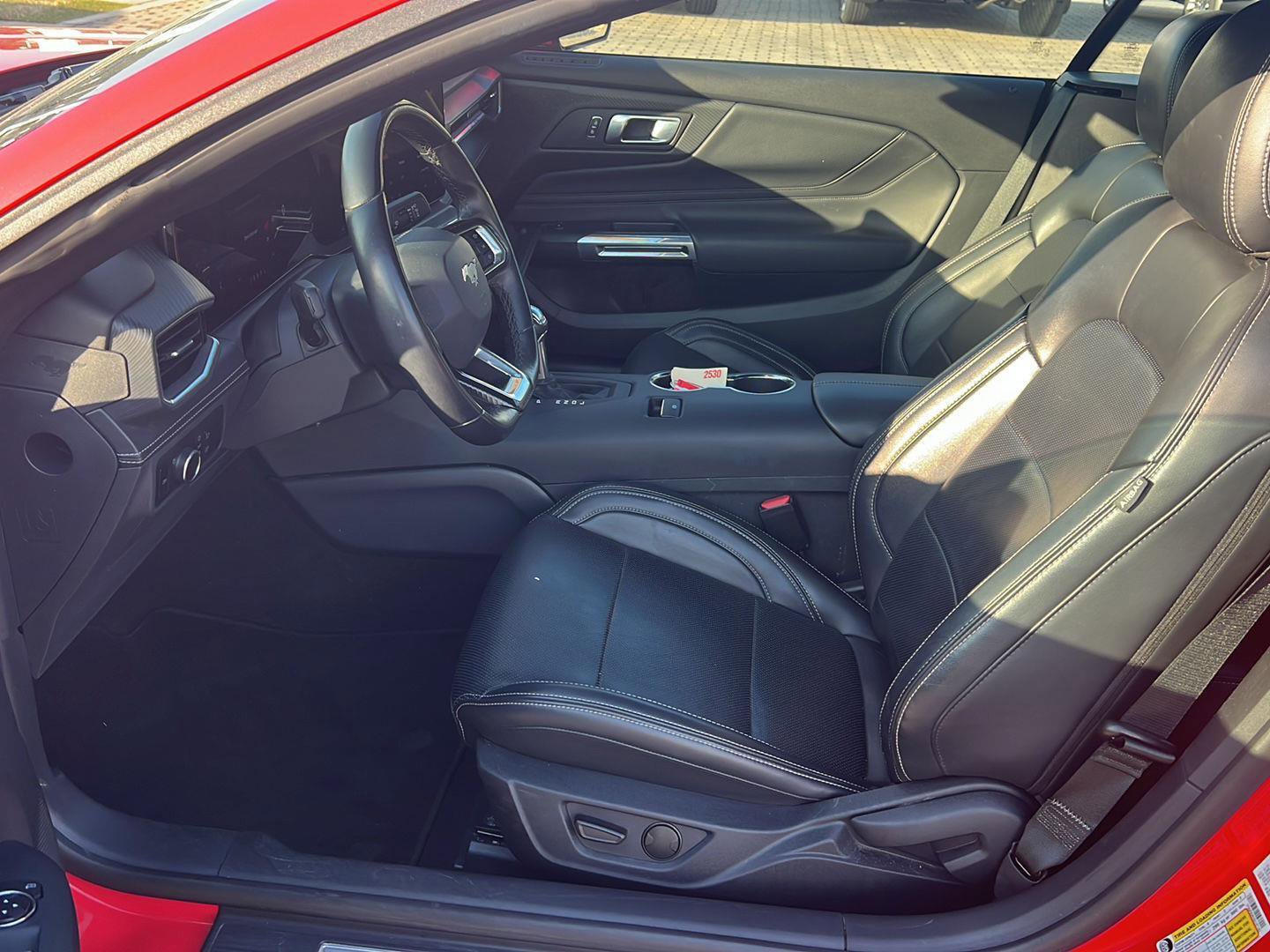 Used 2025 Ford Mustang Premium image 10