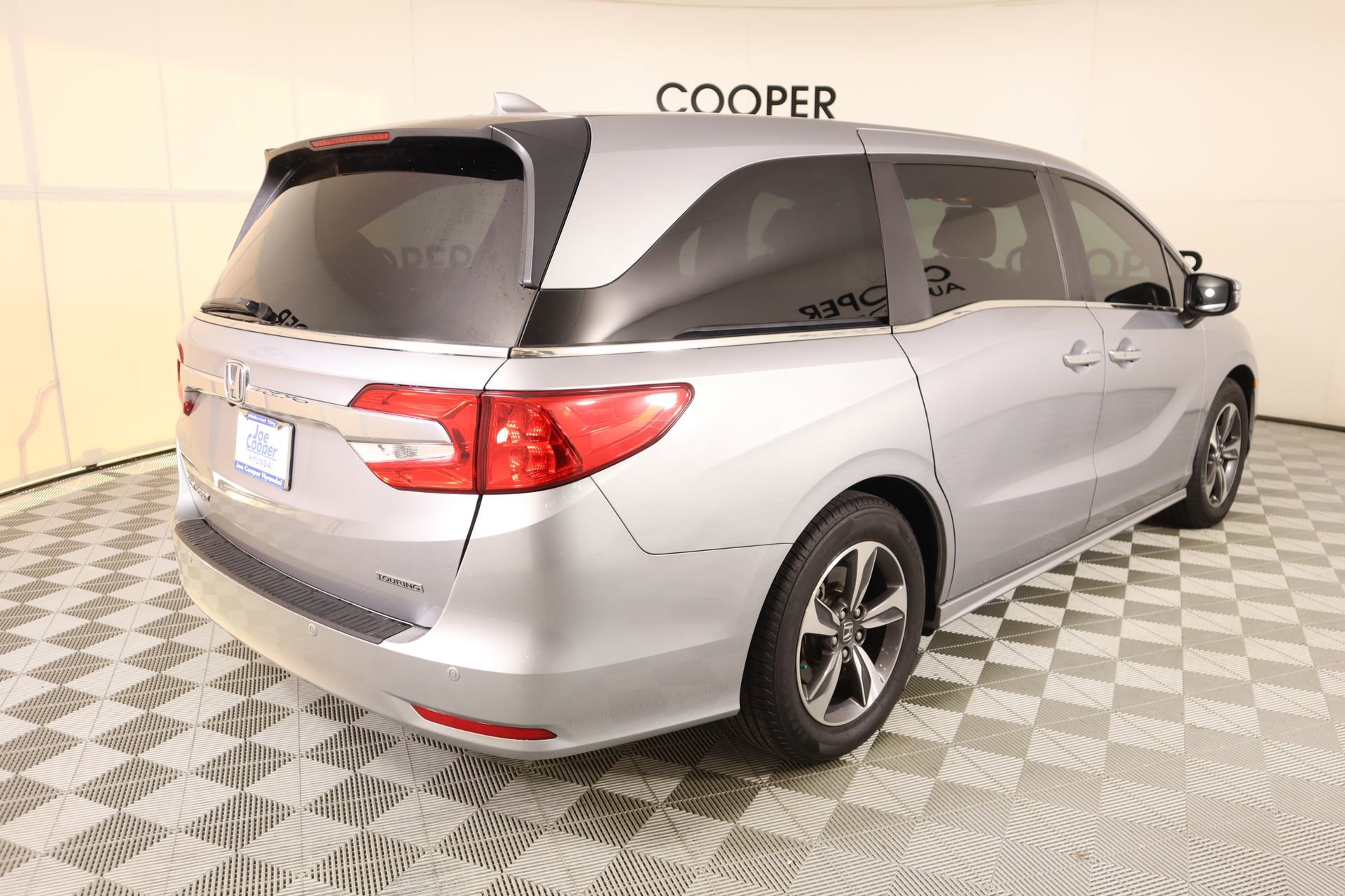 Used 2018 Honda Odyssey Touring image 22