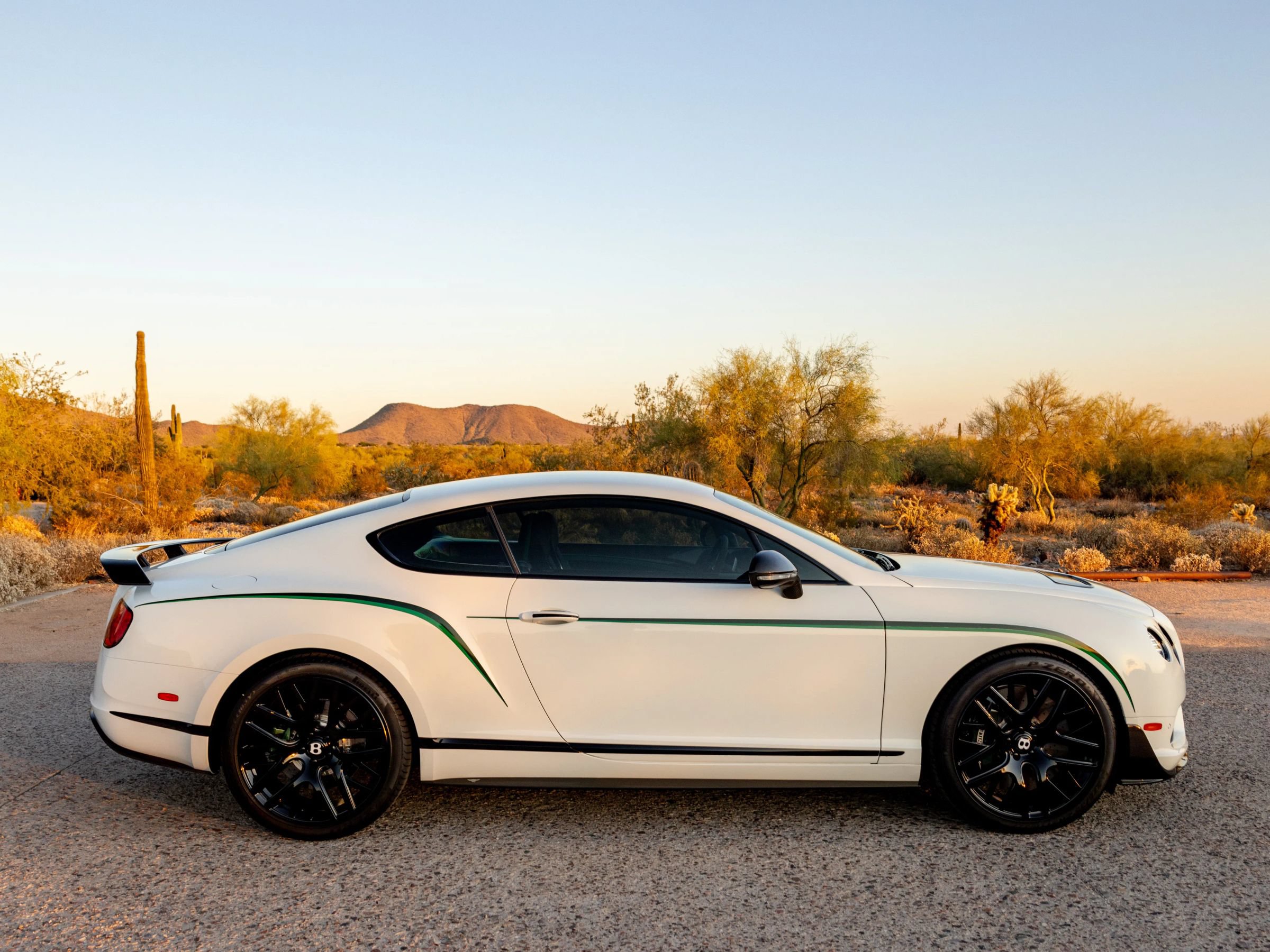 Used 2015 Bentley Continental GT3-R AWD/4WD image 29