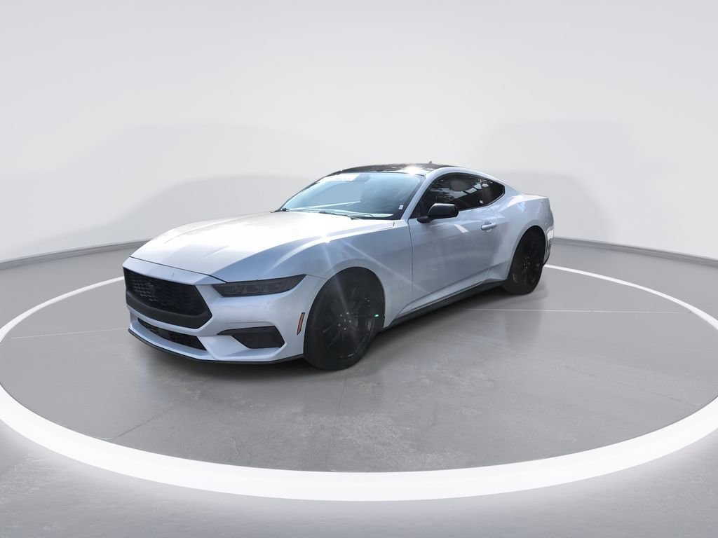 Used 2024 Ford Mustang Coupe RWD image 4