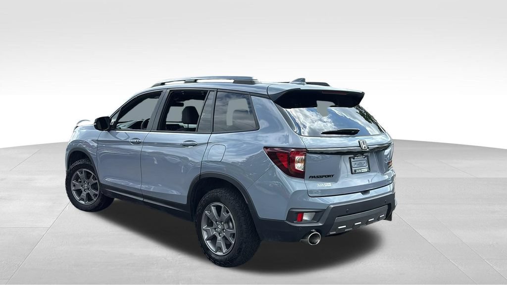 Certified 2025 Honda Passport TrailSport image 5