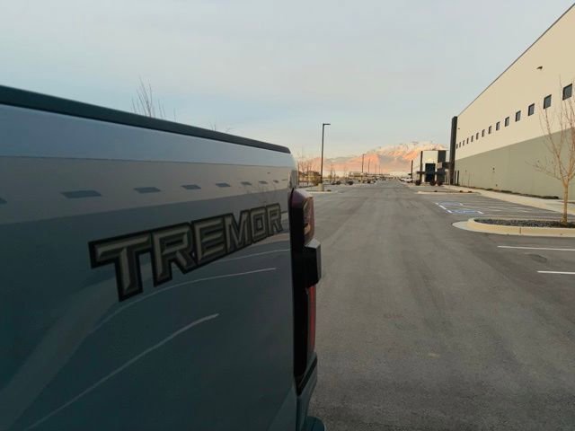 New 2026 Ford F350 Platinum w/ Tremor Off-Road Package image 5