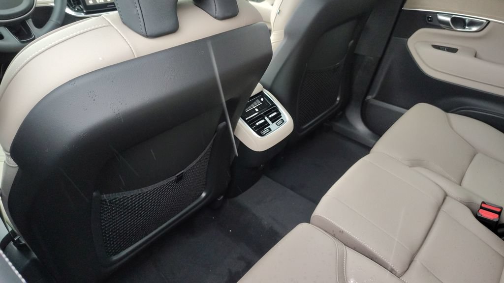 New 2026 Volvo XC90 B6 Plus AWD/4WD image 31