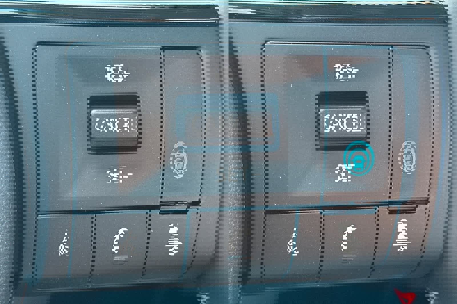 New 2026 Nissan Kicks SR image 28