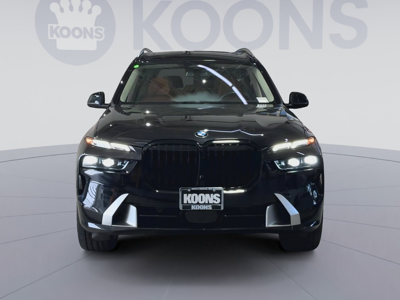 Used 2024 BMW X7 xDrive40i w/ Premium Package AWD/4WD image 4