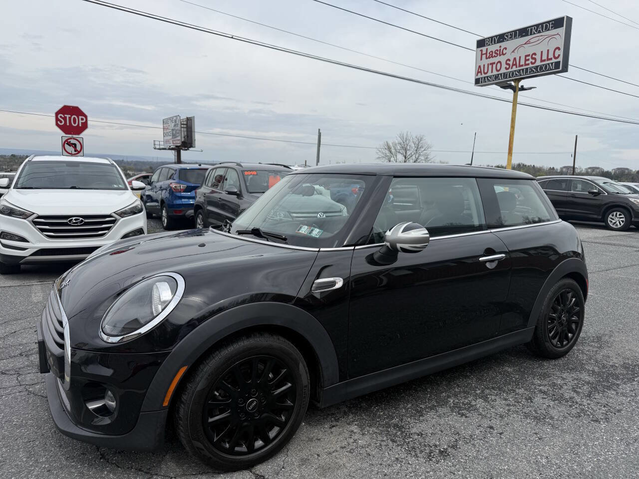 Used 2019 MINI Cooper 2-Door Hardtop w/ Signature Upholstery Package