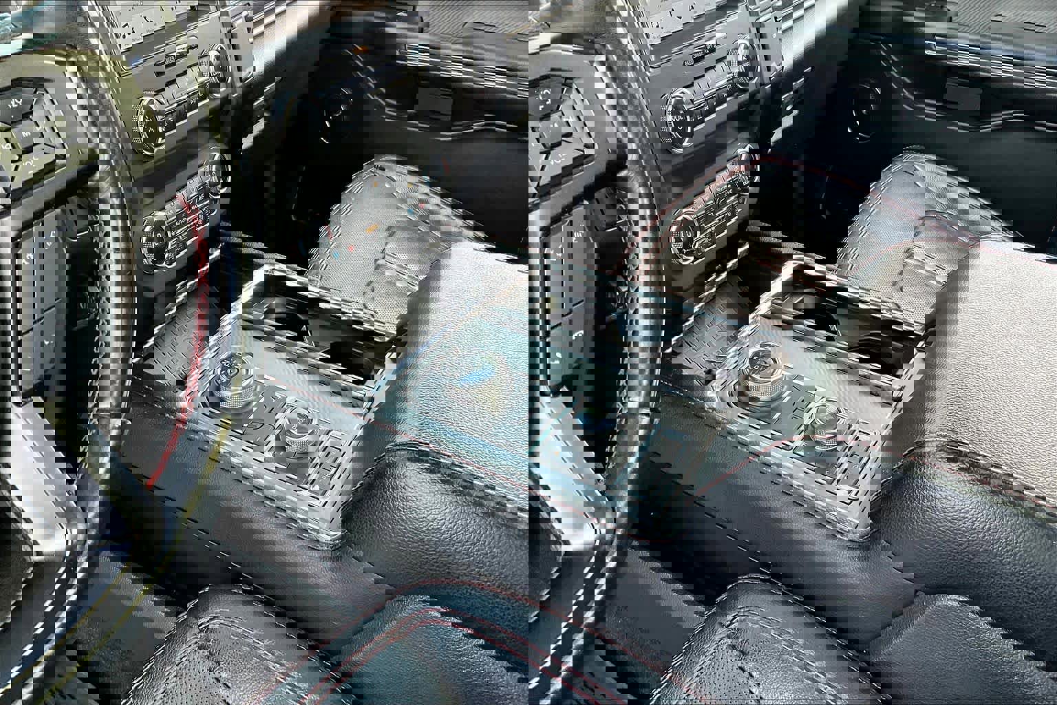 Used 2019 Ford Expedition Limited w/ Equipment Group 303A image 17