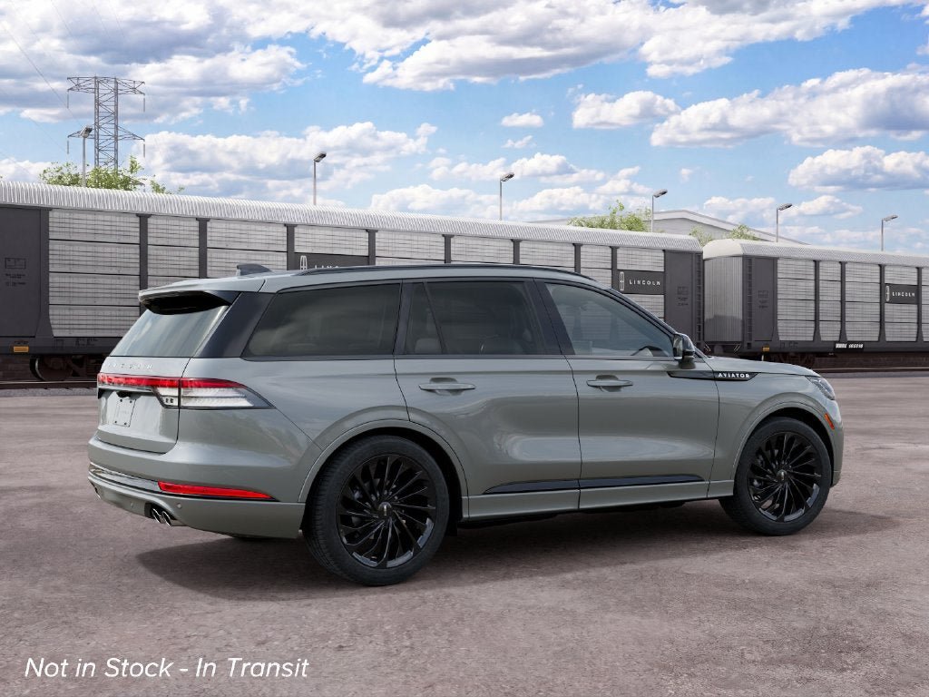 New 2027 Lincoln Aviator Reserve RWD image 6