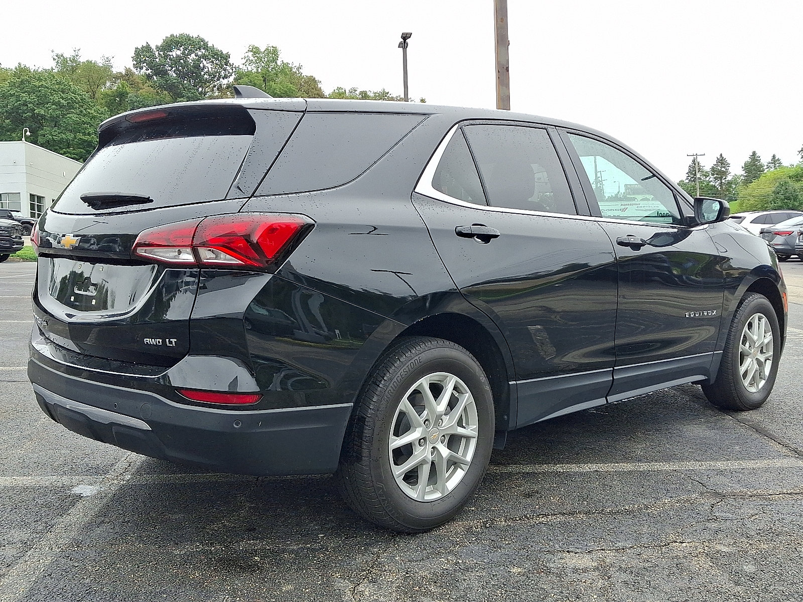 Used 2024 Chevrolet Equinox LT w/ LPO, Floor Liner Package AWD/4WD image 4
