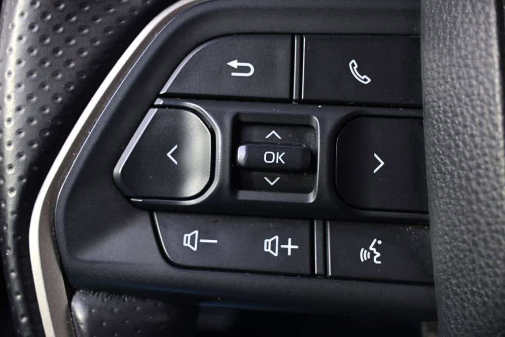 Used 2025 Toyota 4Runner TRD Off-Road image 34