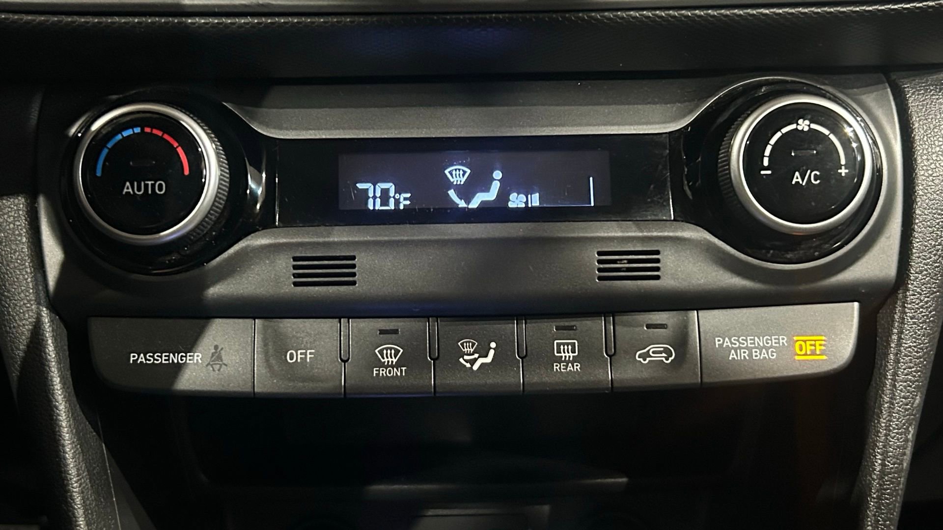 Used 2018 Hyundai Kona Limited image 71