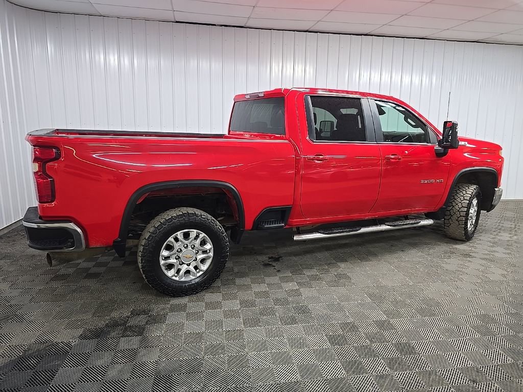 Used 2024 Chevrolet Silverado 3500 LT w/ Convenience Package image 3