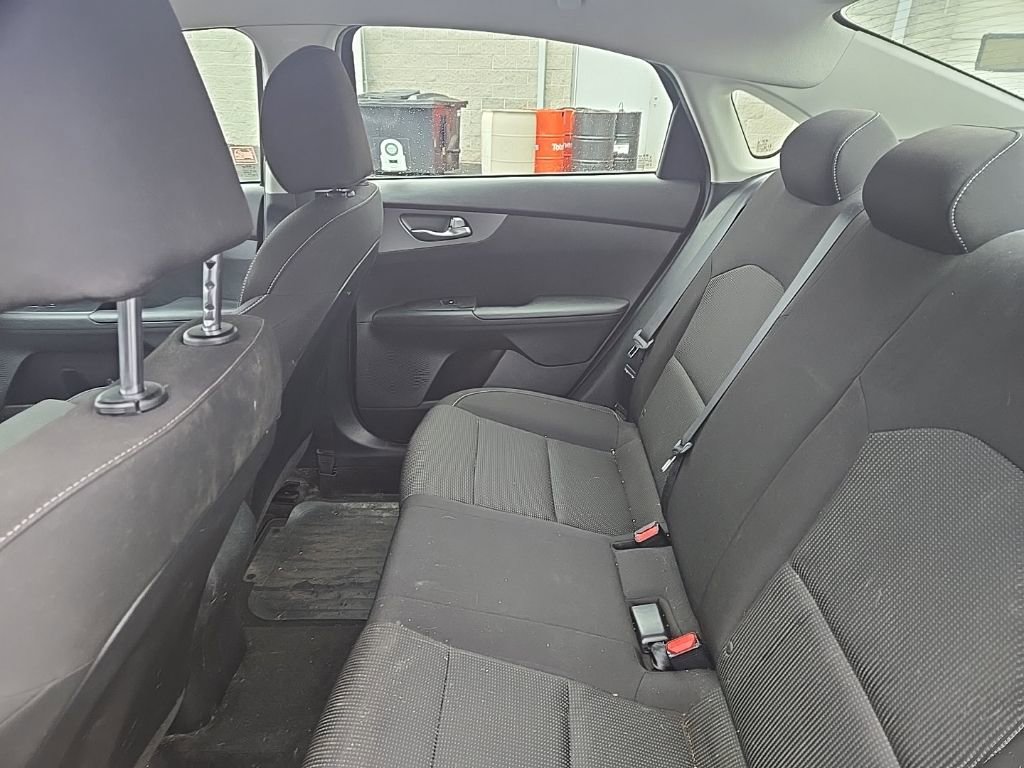 Used 2021 Kia Forte LXS image 9
