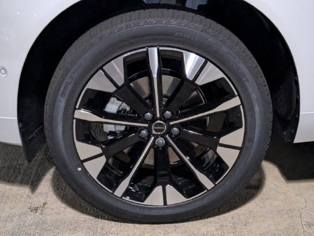 New 2026 Volvo XC60 B5 Plus w/ Protection Package Premier AWD/4WD image 10