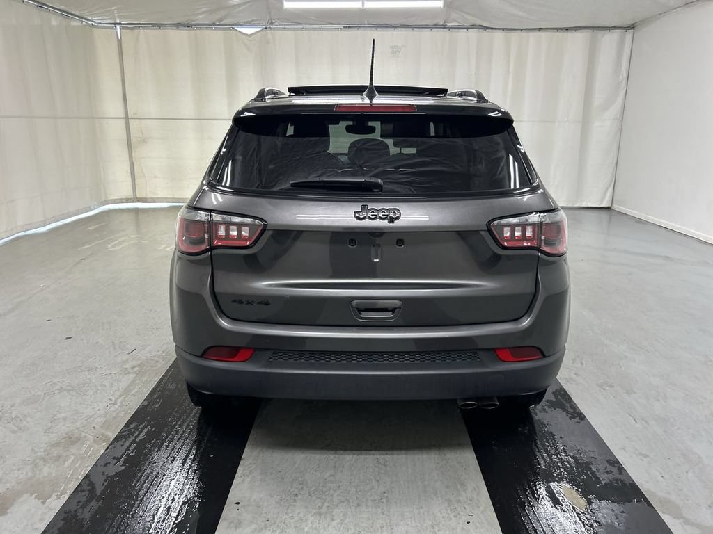 Used 2021 Jeep Compass Latitude w/ Sun and Sound Group AWD/4WD image 21