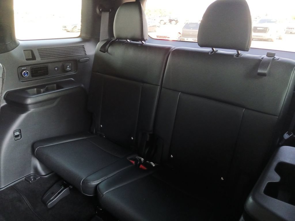 Used 2024 Hyundai Santa Fe Calligraphy AWD/4WD image 29