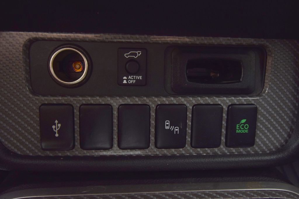 Used 2020 Mitsubishi Outlander SEL image 28
