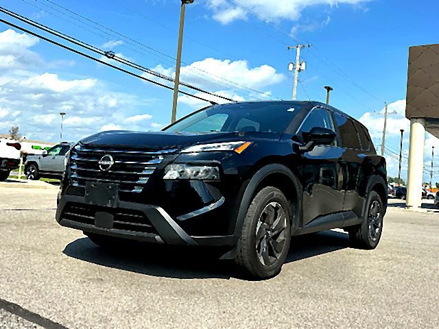 Used 2025 Nissan Rogue SV