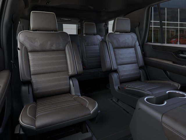 New 2026 GMC Yukon Denali Ultimate w/ LPO, Floor Liner Package AWD/4WD image 19