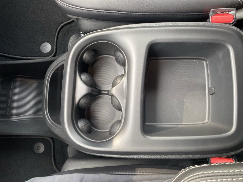 New 2026 Chrysler Pacifica Select w/ S Appearance Package image 26