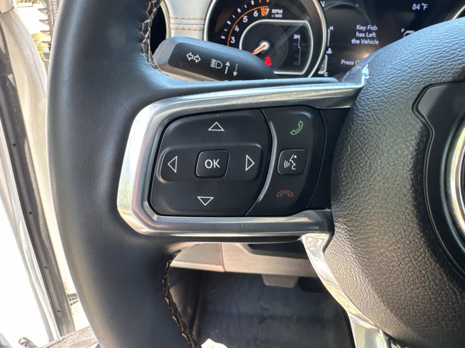 Used 2022 Jeep Wrangler Unlimited Sahara AWD/4WD image 30