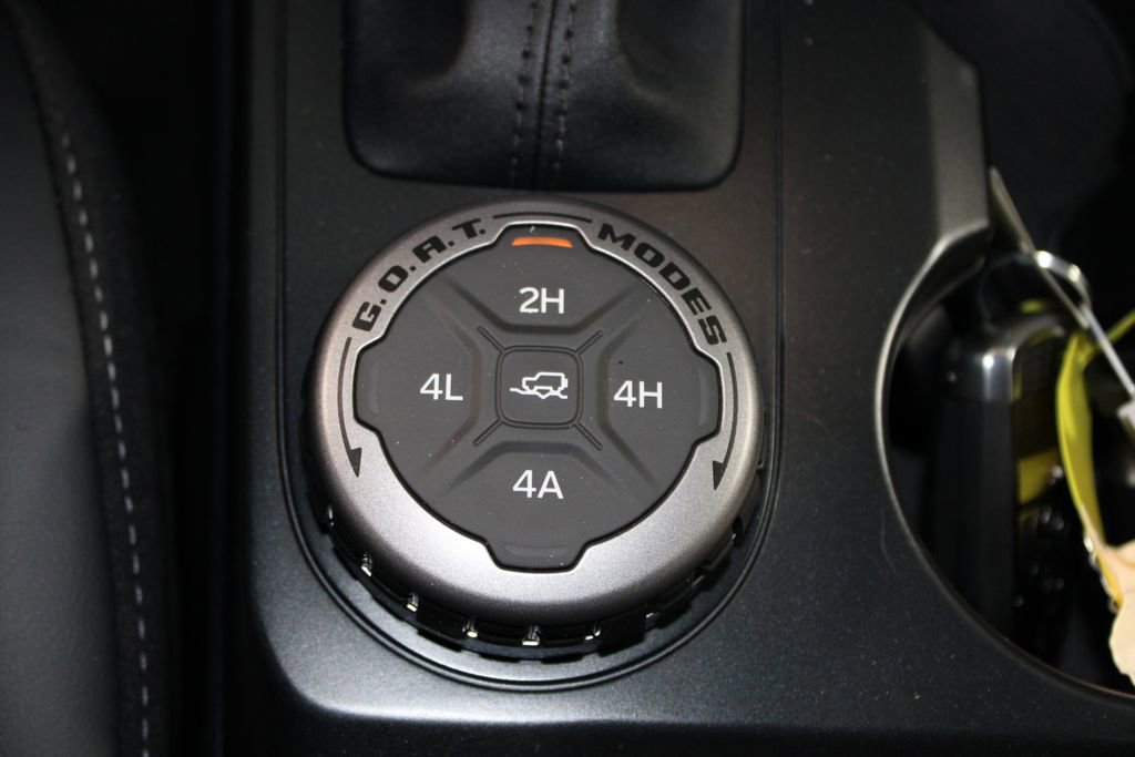 New 2025 Ford Bronco Outer Banks w/ Sasquatch Package image 41