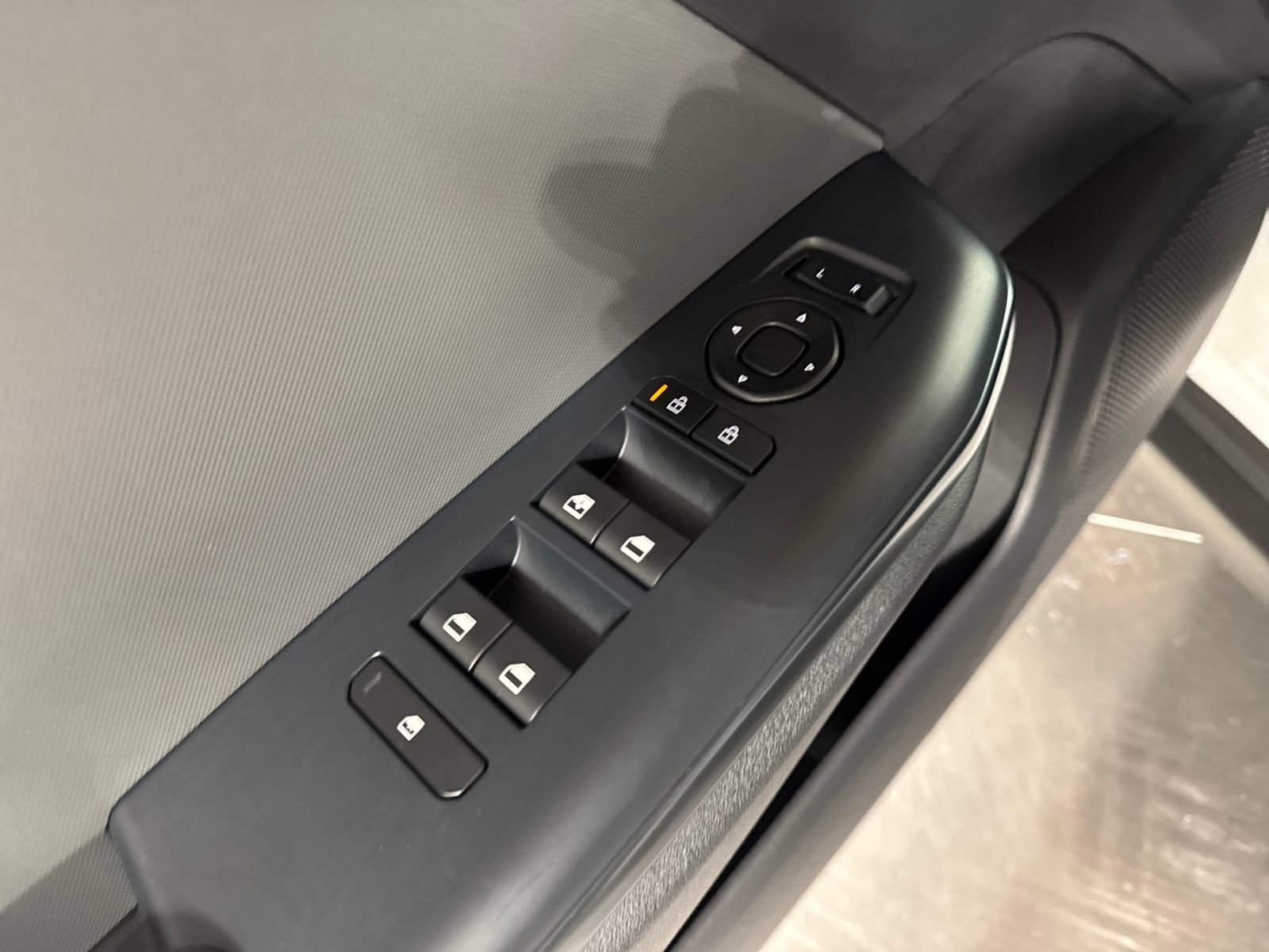 Certified 2025 Kia K4 LXS image 24