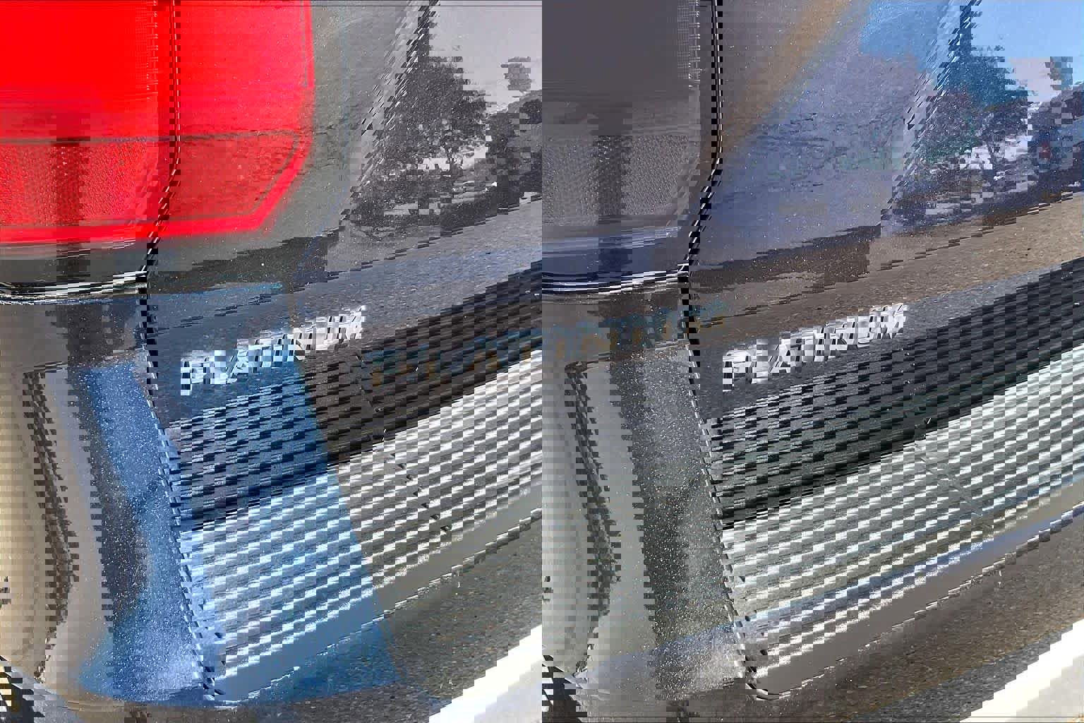 Used 2021 Ford Expedition Platinum image 31