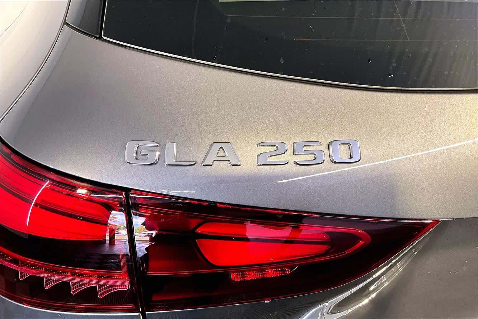 New 2026 Mercedes-Benz GLA 250 4MATIC image 6