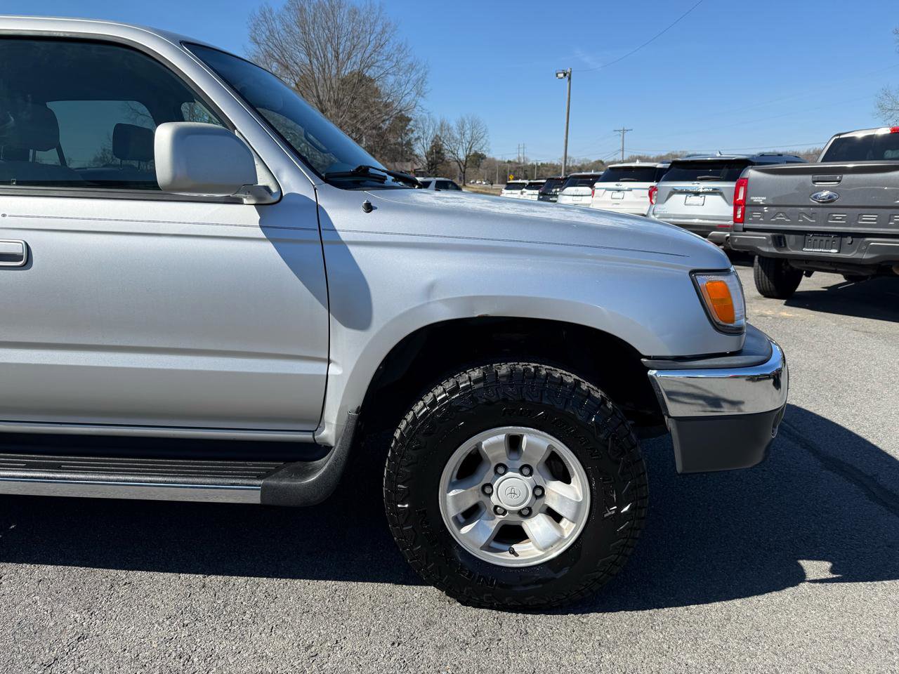Used 2002 Toyota 4Runner SR5 RWD image 29