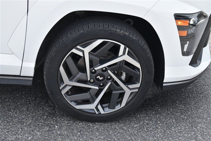 Used 2024 Hyundai Kona N Line AWD/4WD image 3
