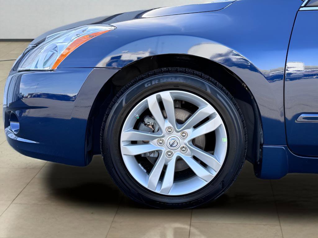 Used 2012 Nissan Altima 3.5 SR image 35